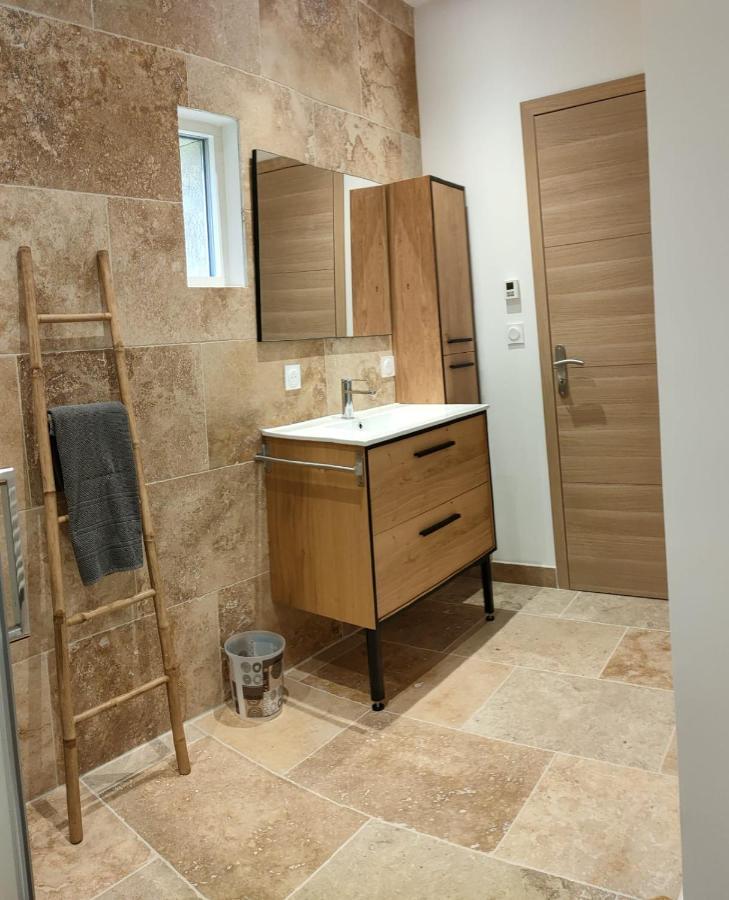 Appartement Dans Mas Provencal Arles Exterior foto